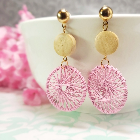 SALE 🥰❤BOHO DREAMCATCHER DANGLE EARRINGS - Picture 2 of 4